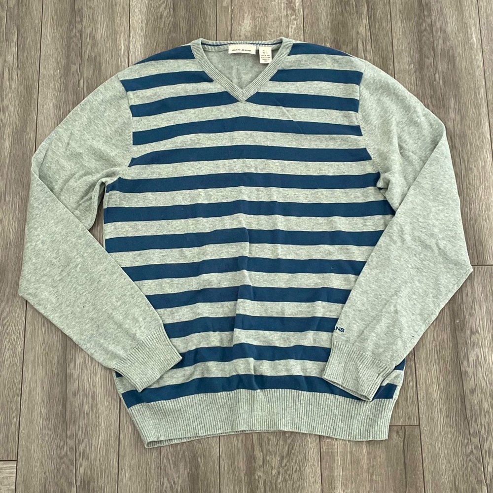 DKNY Mens Sweater. Size L